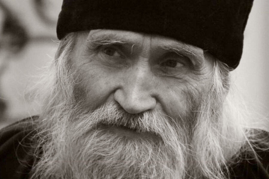 ТАСС: в Оптиной пустыни началось прощание со старцем Илием