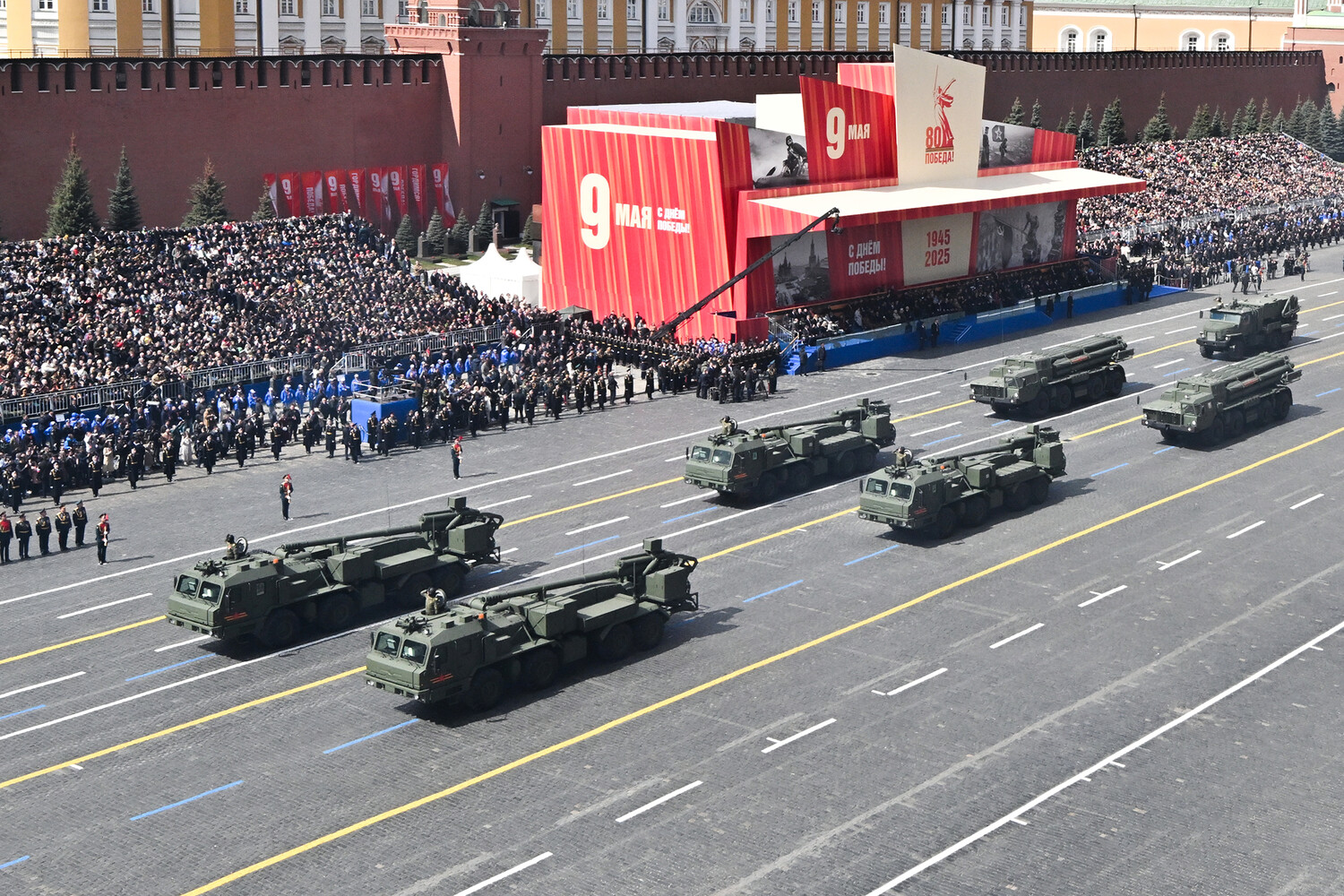 "Осторожно, новости!": депутаты Госдумы не будут присутствовать на Параде Победы