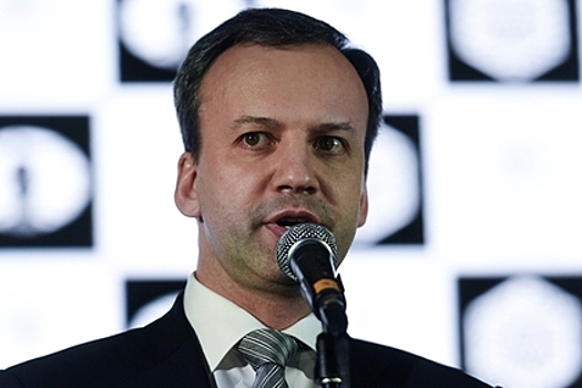 Дворкович усмотрел политическую подоплеку в запрете мельдония