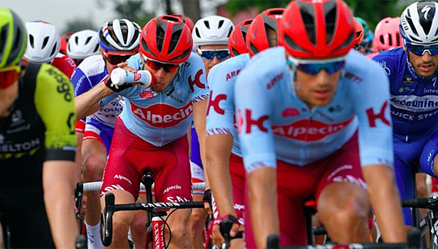 Закарин поднялся на 21-е место после 2-го этапа «Тур де Франс»