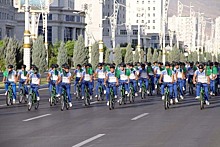 В Туркменистане предлагают отказаться от машин