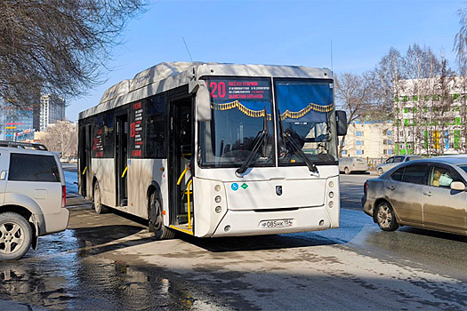 Маршрут №120 получил новые автобусы с кондиционерами и аппарелями
