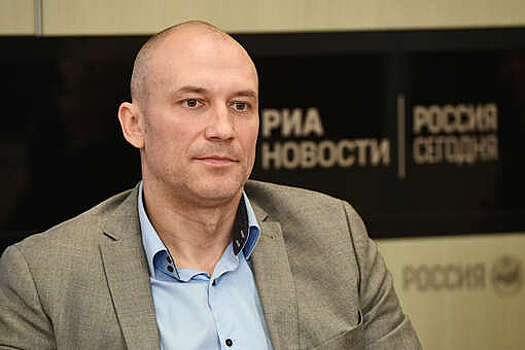 Актер Константин Соловьев заявил, что в пандемию работал таксистом