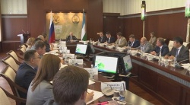 Рустэм Хамитов подвел предварительные итоги реализации проекта «Бережливое правительство»