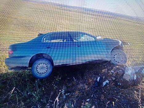 Пьяная водитель врезалась в линию электропередач — девушку доставили в больницу