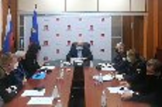 В Правительстве Мурманской области обсуждали вопрос создания участков, функционирующих в режиме исправительного центра, на базе предприятий и организаций региона