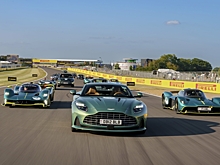 Aston Martin устроил рекордный парад в честь своего юбилея