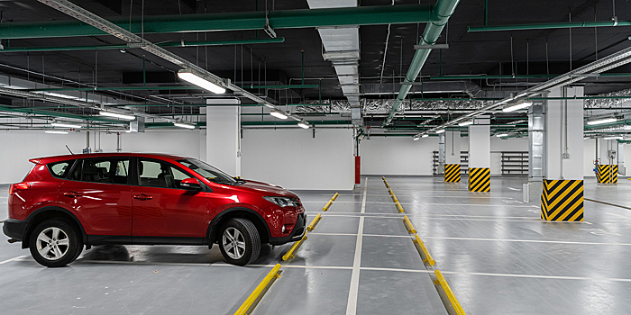 Москвичи могут арендовать без торгов более 330 машино-мест в своих домах