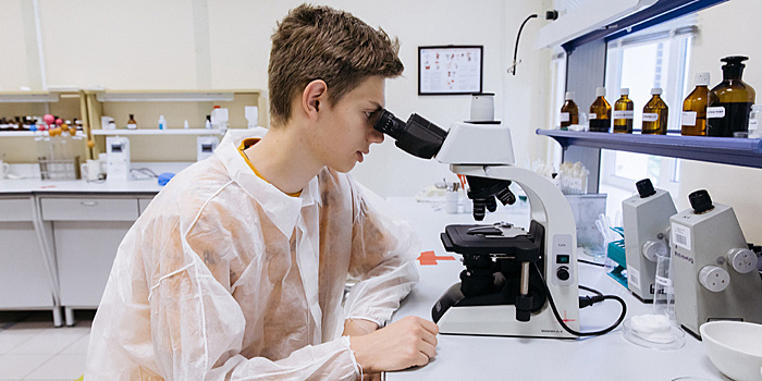 Сергей Собянин рассказал о расширении программы оплачиваемых стажировок для подростков — детей участников СВО