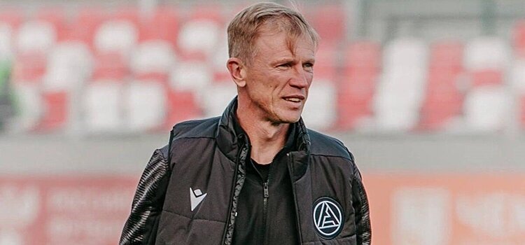 «Акрон» слил Калешина. Это эхо прессухи после матча с «Волгарем», других предпосылок нет и быть не может». Главный инсайдер по ФНЛ Ильев об отставке тренера