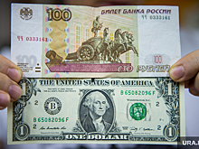 Экономист Николаев заявил о риске перевода сбережений из рублей в валюту