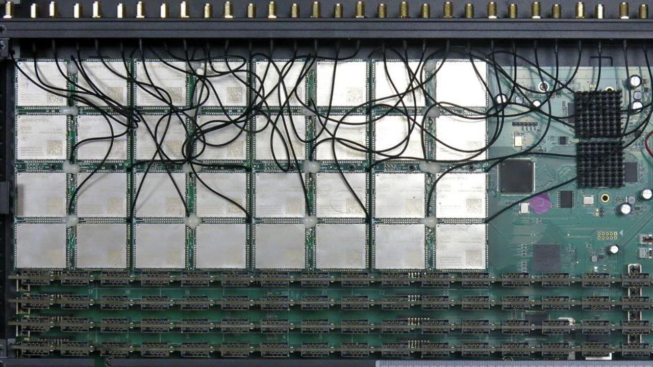 Следователями полиции Белгорода расследуются уголовные дела об организации нелегальных узлов связи