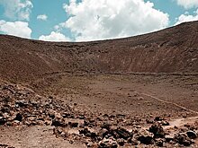 Испания призвала США забрать загрязненную плутонием после авиакатастрофы землю