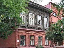 Новосибирские краеведы сделали в 2ГИС электронный путеводитель по улице Инской