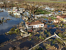 Число погибших в результате беспрецедентного урагана достигло полусотни