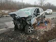 Renault и Chrysler смялись после столкновения в Балашовском районе. Водителей отвезли в медучреждение