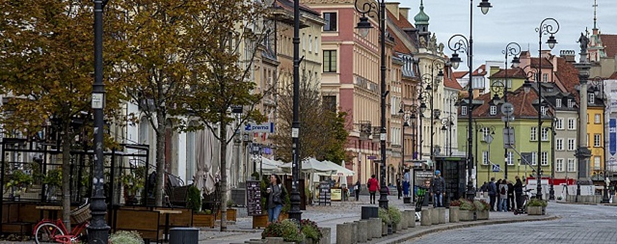 Фермеры в Польше на тракторах перекрыли дорогу к Варшаве