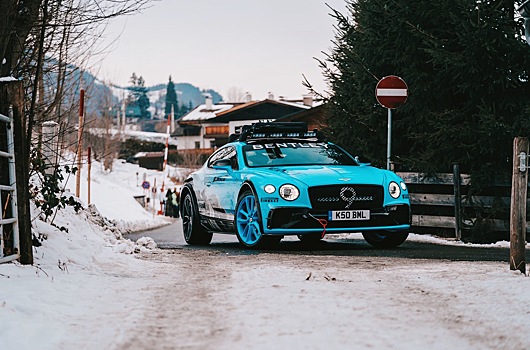 Bentley превратила купе Continental GT в кроссовер