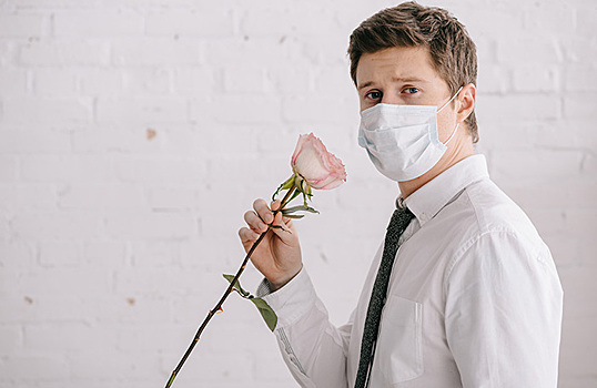 Розы к 8 Марта, «шоколадные магнаты», ресницы, фейки и коронавирус