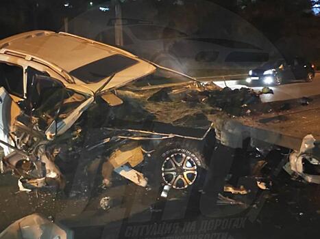Всмятку: во Владивостоке виновник жуткого ДТП скончался на месте аварии