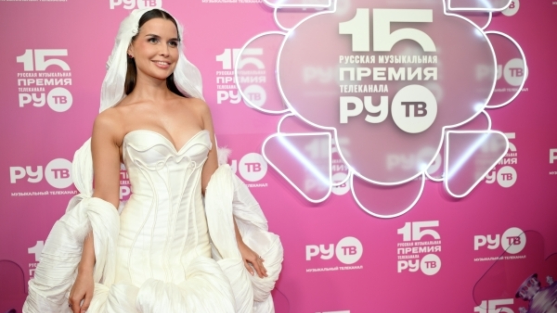 Татьяна Куртукова объяснила, почему оделась как Царевна-лебедь
