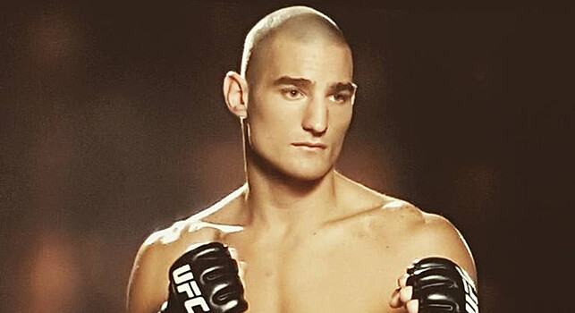 Боец UFC попал в автомобильную аварию