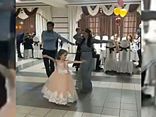 Лезгинка с сальто: гость на свадьбе едва не раздавил ребенка во время танца