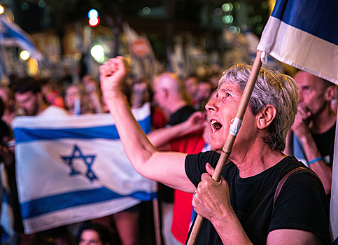 Возле резиденции Нетаньяху собрались протестующие
