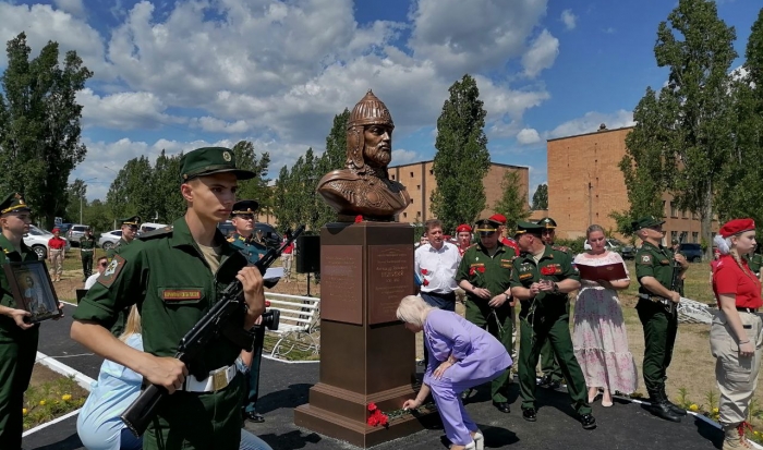 В Камышине Волгоградской области открыли парк имени Александра Невского