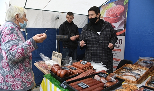 Волгоградские фермеры представили свою продукцию на сельхозярмарке