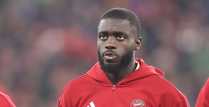 Эберль пошутил о новом контракте Упамекано: «Переговоры ведутся на французском. Très bien. Больше я не знаю ни слова, вот почему мы пока не достигли прогресса»