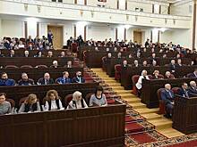Парламент Марий Эл подчинился Евстифееву и избрал в почетные председатели пригравшего выборы Минакова