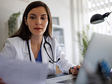 Врачи рассказали, когда лекарства назначают не по инструкции