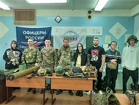 Ветераны СВО провели уроки Мужества в тольяттинских колледжах