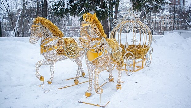 В Александровском саду «золушек» ждет карета с лошадьми