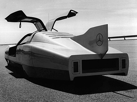 Десятка крылатых: Mercedes с дверями gull-wing