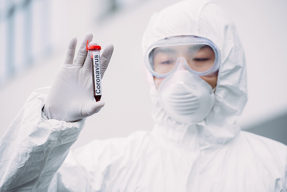 Локдаун против вспышек: что происходит с коронавирусом в Китае