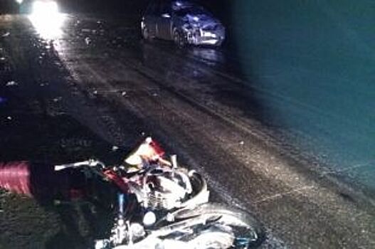 Мотоциклист без шлема и прав насмерть разбился в ДТП с иномаркой в Башкирии