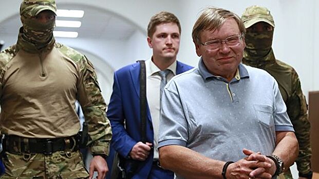 ЕР приостановила членство ивановского экс-губернатора Конькова