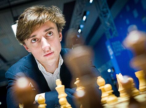 Российскому шахматисту присудили поражение за отказ играть в маске