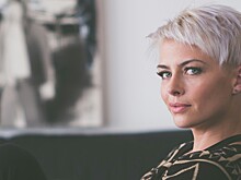 Колорист объяснил, как ухаживать за седыми волосами