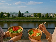 В центре Омска закрывается первый в городе поке-бар «Покестан»