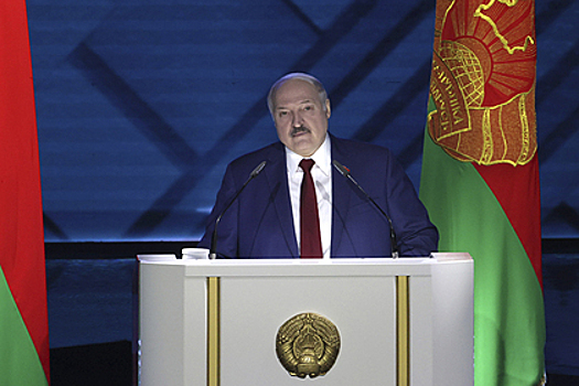 Лукашенко попросил не упрекать Россию желанием поглотить Белоруссию