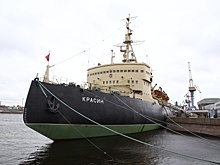 В Петербурге отремонтируют исторический ледокол "Красин"