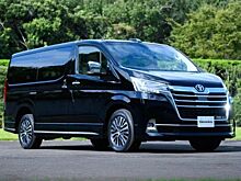 Toyota анонсировала старт продаж нового минивэна GranAce