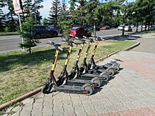 В Красноярске снизили максимальную скорость электросамокатов в прогулочных зонах набережных