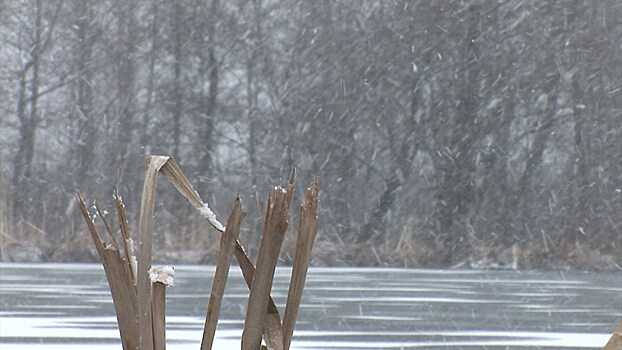 Житель Гусева спас из ледяной воды двух любителей зимней рыбалки