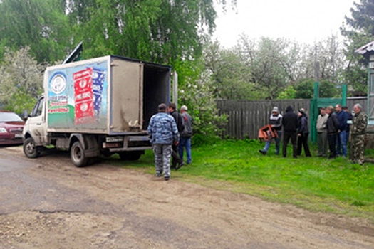 За умершим в Саратове приехал грузовик с «Доброй буренкой»