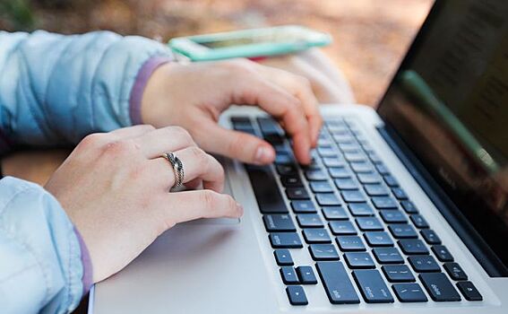 Продажные против неадекватов: бизнес на отзывах