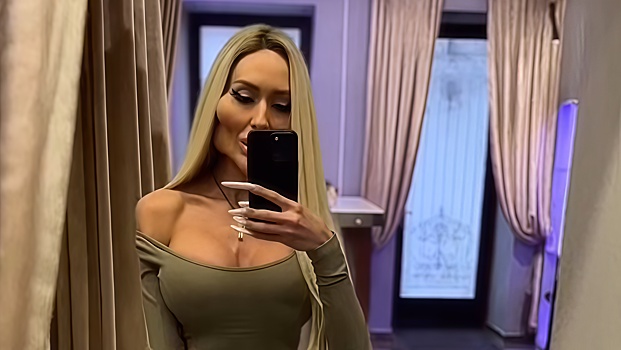 Украинка с самыми большими щеками в мире выложила фото топлес